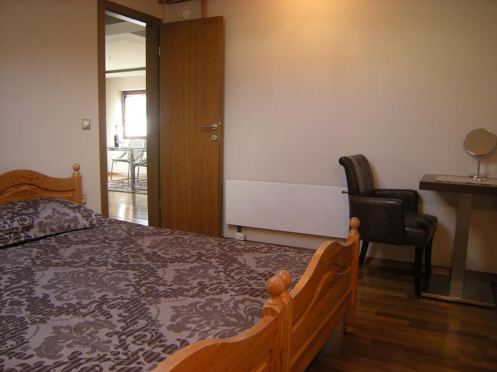 Novel Town Square Apartment Ohrid Room photo